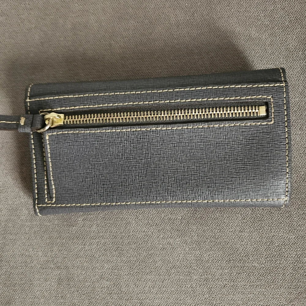 Dooney & Bourke Gray Signature Saffiano Wallet